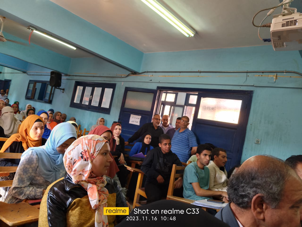 حسن هيكل مفهوم الانتخابات ومراحل العملية الانتخابية، والمواد الدستورية التى تنص على الحقوق الانتخابية، وكذلك اشكال المشاركة السياسية. وحث الدكتور حسن هيكل الشباب على ضرورة النزول للادلاء بأصواتهم في الانتخابات الرئاسية المقبلة وتوجيه رسالة للعالم أجمع أن الشعب المصرى قادر على القيام بدوره الهام فى بناء الدولة المصرية