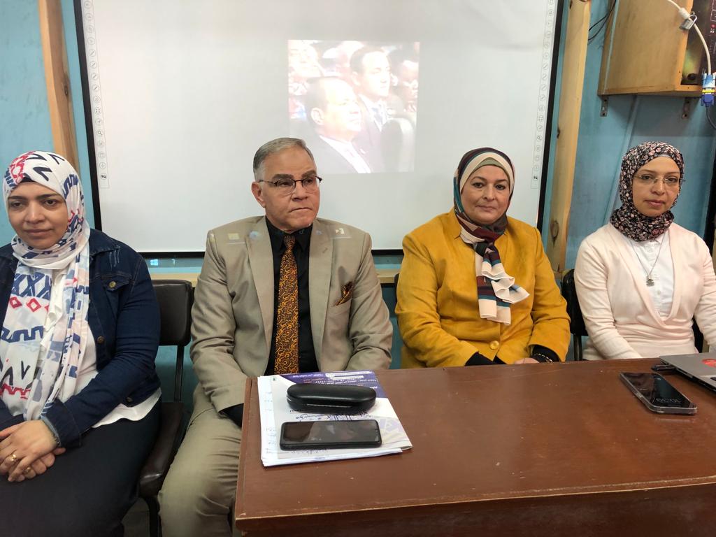 حسن هيكل مفهوم الانتخابات ومراحل العملية الانتخابية، والمواد الدستورية التى تنص على الحقوق الانتخابية، وكذلك اشكال المشاركة السياسية. وحث الدكتور حسن هيكل الشباب على ضرورة النزول للادلاء بأصواتهم في الانتخابات الرئاسية المقبلة وتوجيه رسالة للعالم أجمع أن الشعب المصرى قادر على القيام بدوره الهام فى بناء الدولة المصرية