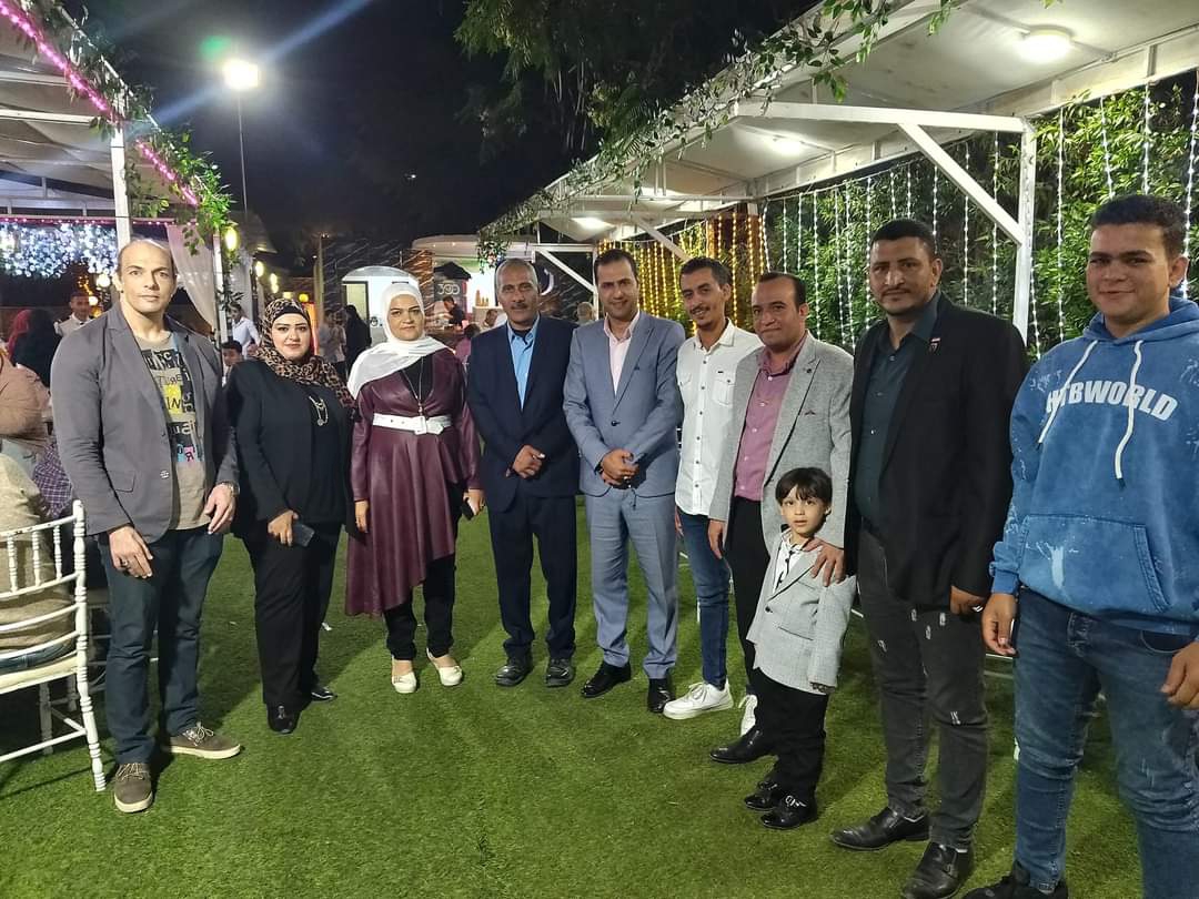 فى حفل عائلى بهيج وجو يغمره الفرح والسعادة، احتفلت الاستاذة غالية السيد رئيس الوحدة المحلية لقرية ببطا مركز بنها، بخطوبة نجلها أ. على حسني على الآنسة سماح عبد الراضي، وذلك فى حضور الأهل والأصدقاء. وبهذه المناسبة السعيدة يتقدم العقيد محمد عبدالله، وإلهام السيد رئيس مجلس إدارة جريدة وموقع «نبض العالم»، والإعلامي أحمد شفيق، والمراسل وائل جمال وأسرة التحرير بأرق التهانى للعروسين، متمنيا لهم حياة سعيدة وان يجمع بينهما في خير.