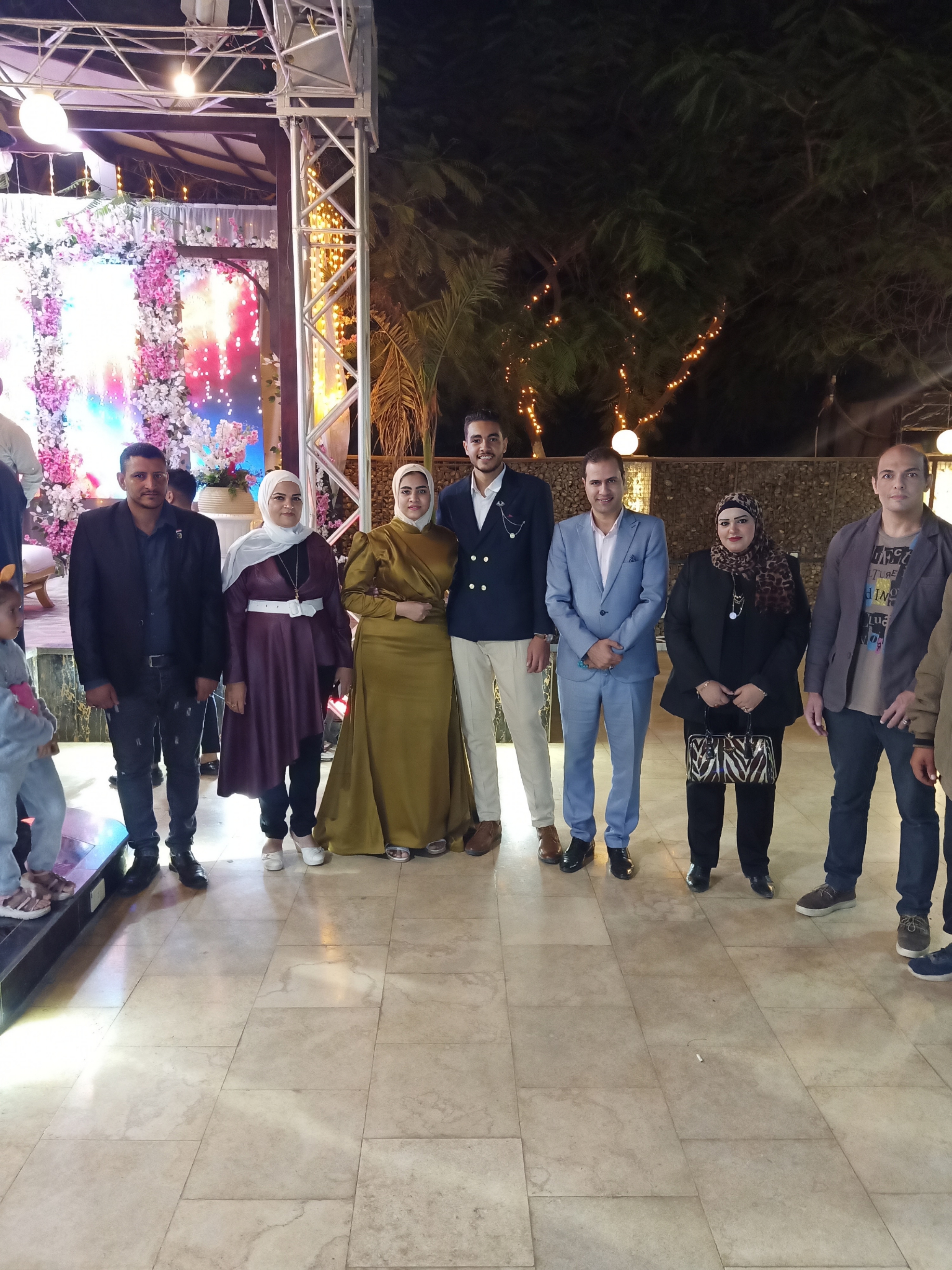 فى حفل عائلى بهيج وجو يغمره الفرح والسعادة، احتفلت الاستاذة غالية السيد رئيس الوحدة المحلية لقرية ببطا مركز بنها، بخطوبة نجلها أ. على حسني على الآنسة سماح عبد الراضي، وذلك فى حضور الأهل والأصدقاء. وبهذه المناسبة السعيدة يتقدم العقيد محمد عبدالله، وإلهام السيد رئيس مجلس إدارة جريدة وموقع «نبض العالم»، والإعلامي أحمد شفيق، والمراسل وائل جمال وأسرة التحرير بأرق التهانى للعروسين، متمنيا لهم حياة سعيدة وان يجمع بينهما في خير.