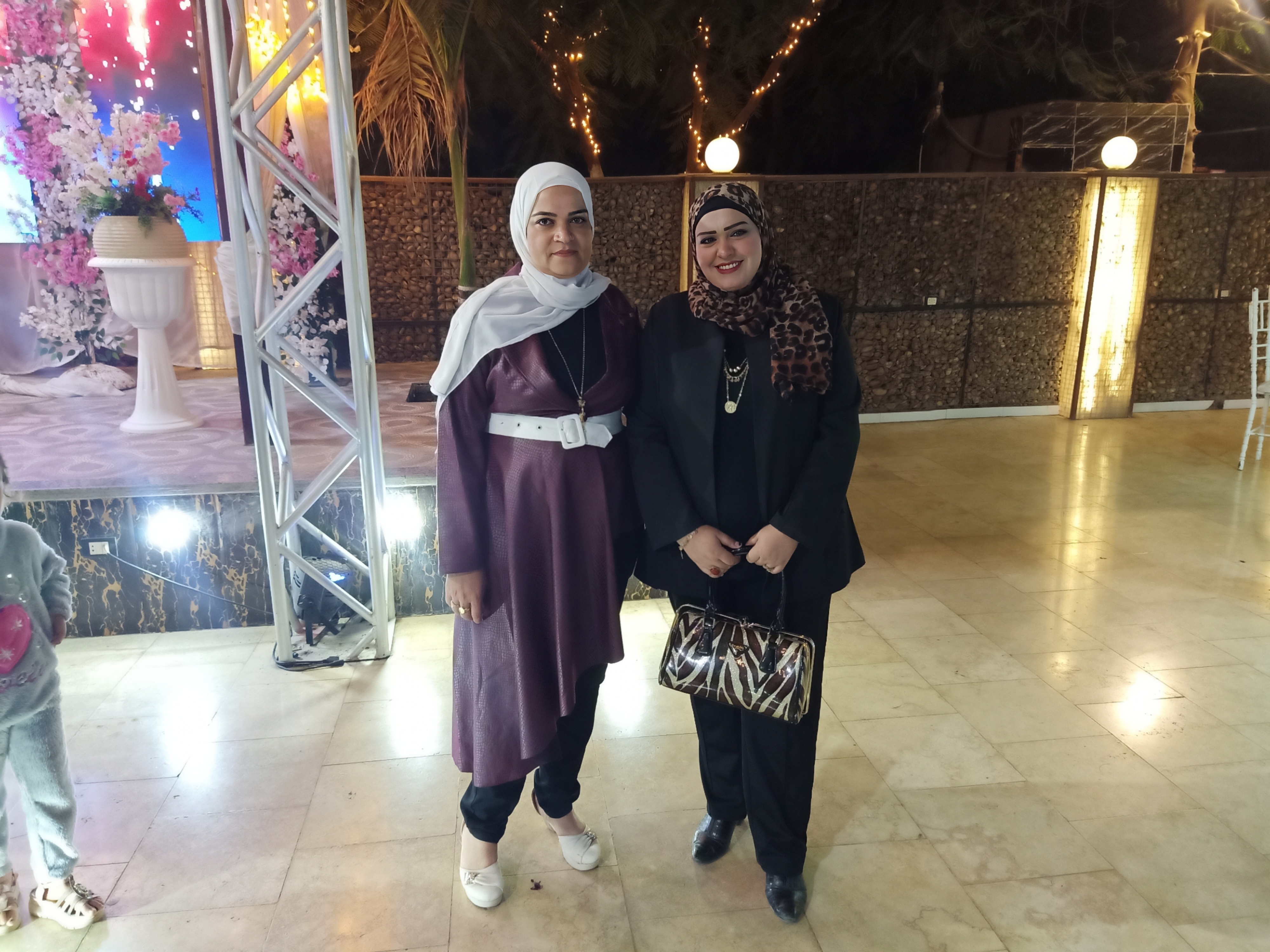 فى حفل عائلى بهيج وجو يغمره الفرح والسعادة، احتفلت الاستاذة غالية السيد رئيس الوحدة المحلية لقرية ببطا مركز بنها، بخطوبة نجلها أ. على حسني على الآنسة سماح عبد الراضي، وذلك فى حضور الأهل والأصدقاء. وبهذه المناسبة السعيدة يتقدم العقيد محمد عبدالله، وإلهام السيد رئيس مجلس إدارة جريدة وموقع «نبض العالم»، والإعلامي أحمد شفيق، والمراسل وائل جمال وأسرة التحرير بأرق التهانى للعروسين، متمنيا لهم حياة سعيدة وان يجمع بينهما في خير.