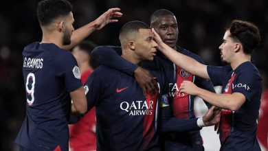 Photo of باريس سان جيرمان يواصل هيمنته على الدوري الفرنسي ويفوز أمام لانس بثنائية نظيفة