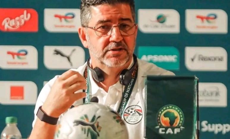 Photo of منتخب مصر يواجهة موزمبيق بالقميص الأحمر والشورت الأبيض وموزمبيق بالزي الأصفر بأمم أفريقيا غدا
