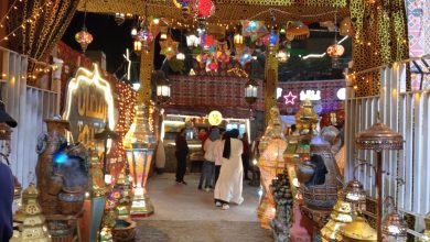 Photo of عربات حمص الشام والفول والكنافة.. أجواء رمضانية وخيمة المعز بمدينة بنها