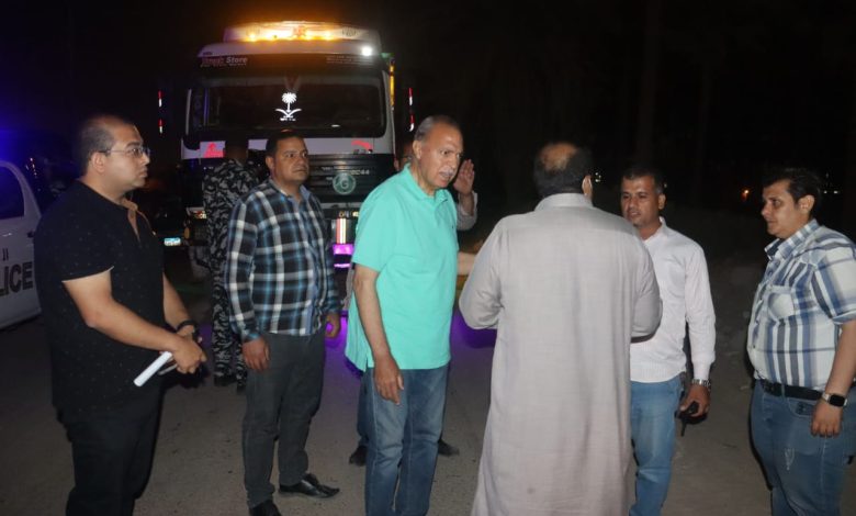 Photo of محافظ القليوبية يستجيب للمواطنين ويتابع الحملة المكبرة لرفع القمامة من نقطة التجميع بكفر سعد بمركز ومدينة بنها