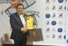 Photo of عقب منحه درع جمعية كتاب ونقاد السينما.. “عاطف عبد اللطيف يتجه لتجربة سينمائية جديدة”