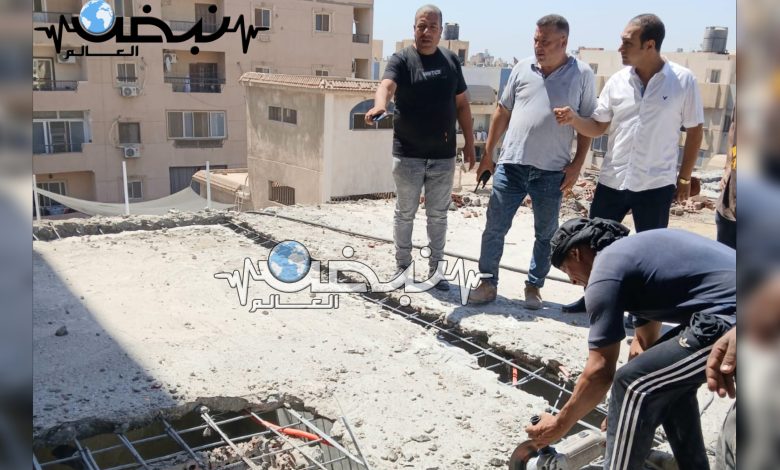 Photo of إزالة دور مخالف بمنطقة بنها الجديدة في إطار التصدي لمخالفات البناء