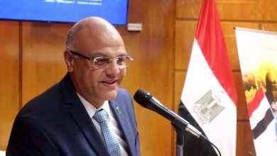 Photo of محافظ القليوبية يشارك في تكريم الأسر الفلسطينية المتضررة من العدوان على غزة