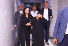 Photo of وزيرة التضامن تعزي والدة ضحايا قطار الزقازيق وترافقها لإنهاء إجراءات تصاريح دفن الضحايا