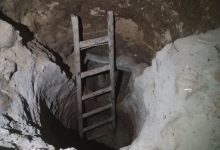 Photo of القبض على شخص يقوم بالتنقيب عن الآثار ويعرض منازل في بنها لخطر الانهيار