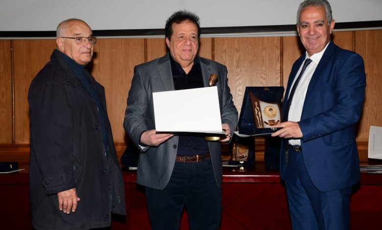 Photo of جمعية كتاب ونقاد السينما تكرم عاطف عبد اللطيف وتمنح فيلم بحر الماس جائزة الفيلم السياحي