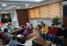 Photo of المدير التنفيذي لمستشفيات جامعة بنها يكرم الفريق الادارى بقسم الاستقبالات والطوارئ