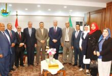Photo of  محافظ القليوبية يستقبل وفد حزب الحرية المصري لتبادل التهنئة بعيد الأضحى المبارك