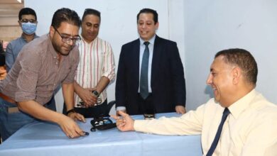 Photo of محافظ القليوبية يتفقد انتظام العمل بالفترة المسائية للعيادات الخارجية بمستشفى بنها التعليمي عقب بدء تشغيلها